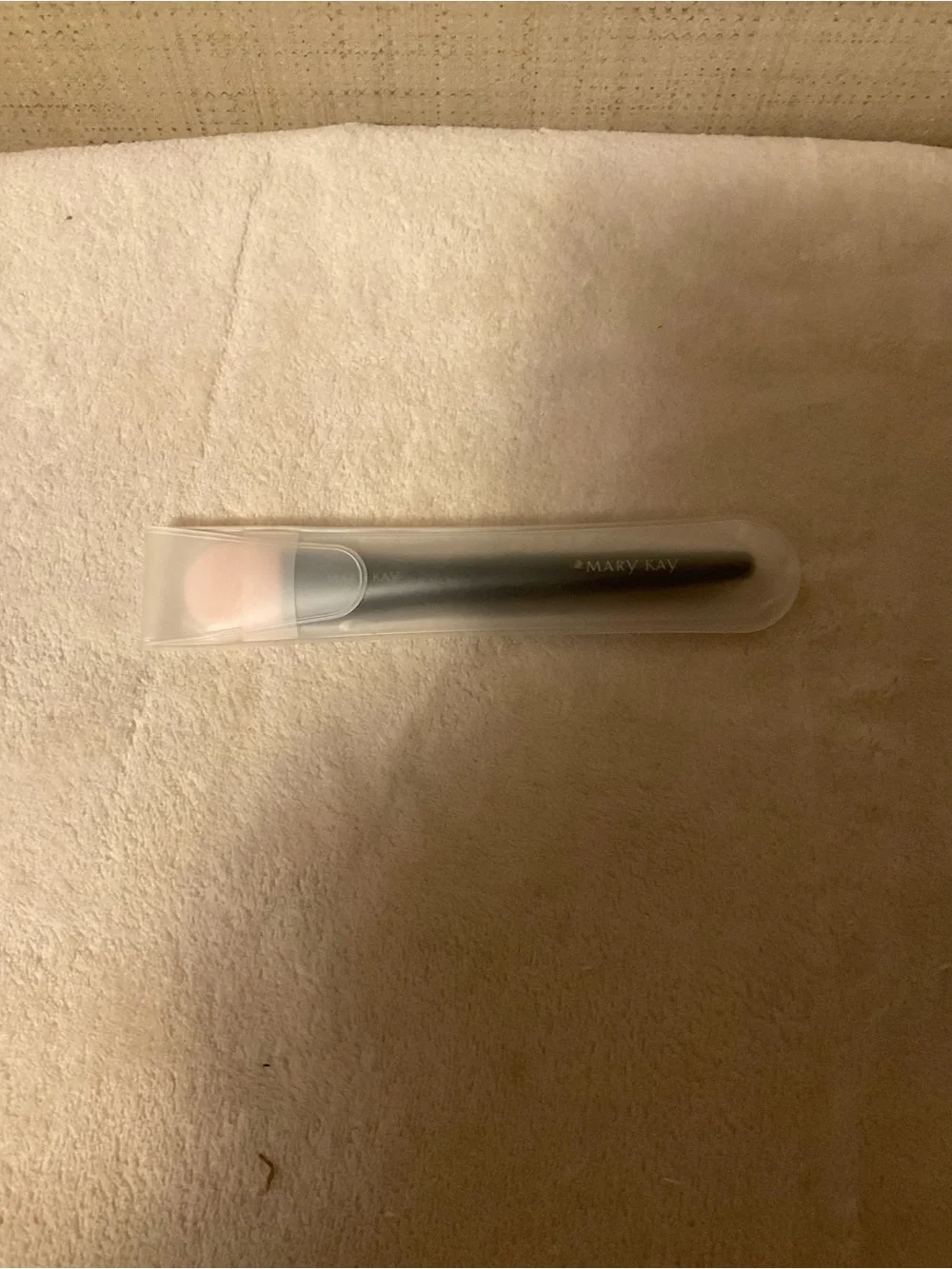 Mary Kay Black Handle Pink-Tipped Makeup Brush with Travel Sleeve